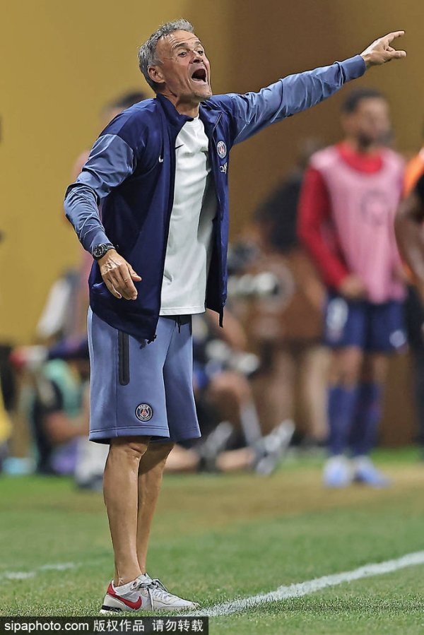 Mourinho và Luis Enrique: Trong liên minh bất ngờ giữa hai huấn luyện viên siêu sao, ai là người chi